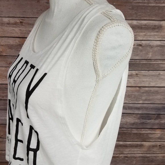 VS PINK Party Harder Spring Break 2014 Crop Tank - Picture 5 of 6